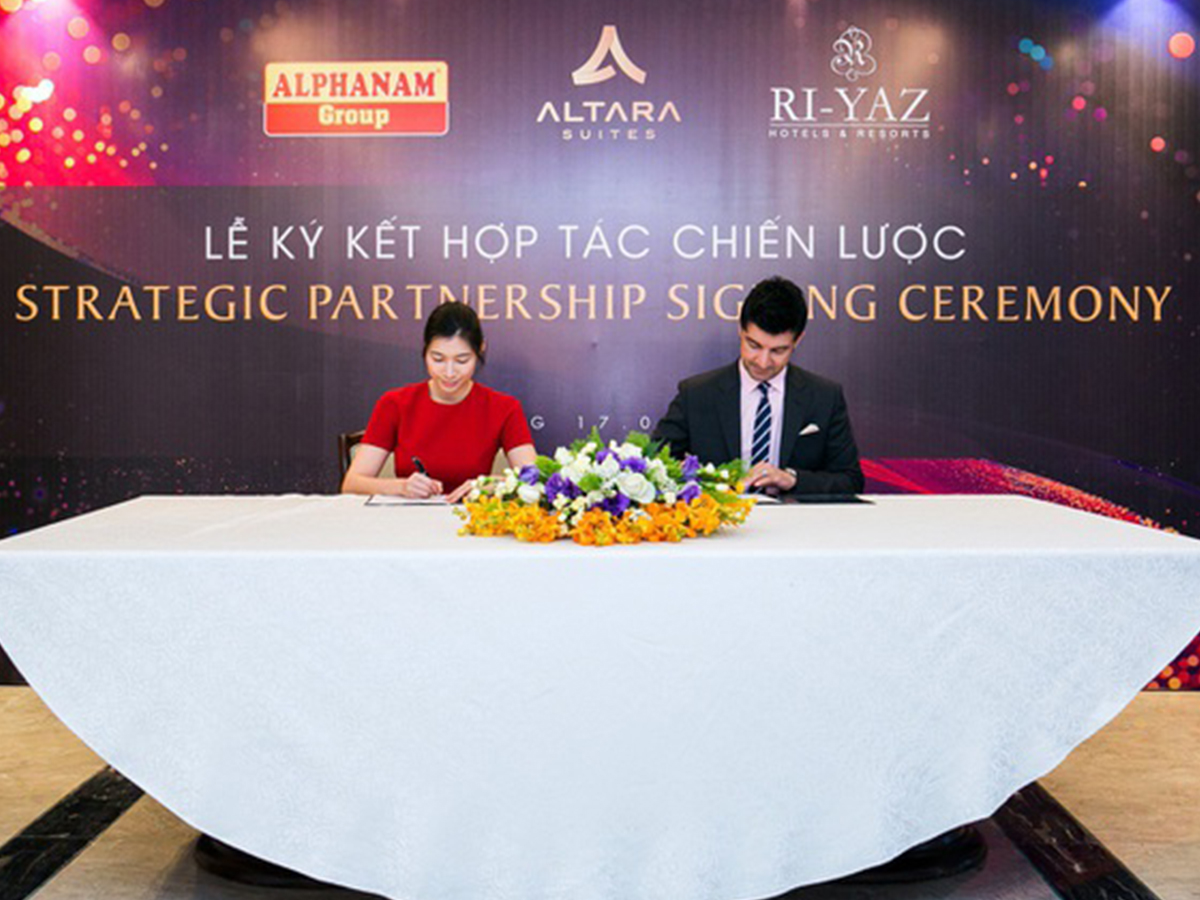 Read more about the article KÝ KẾT HỢP TÁC PHÁT TRIỂN KHÁCH SẠN COURTYARD BY MARRIOTT SAPA