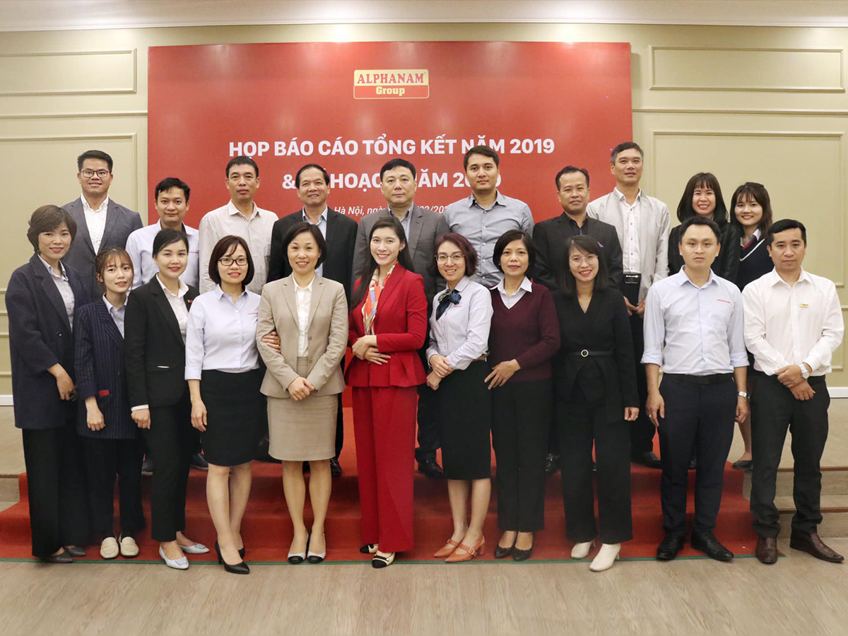 Read more about the article ALPHANAM GROUP HỌP BÁO CÁO TỔNG KẾT NĂM 2019 & KẾ HOẠCH NĂM 2020