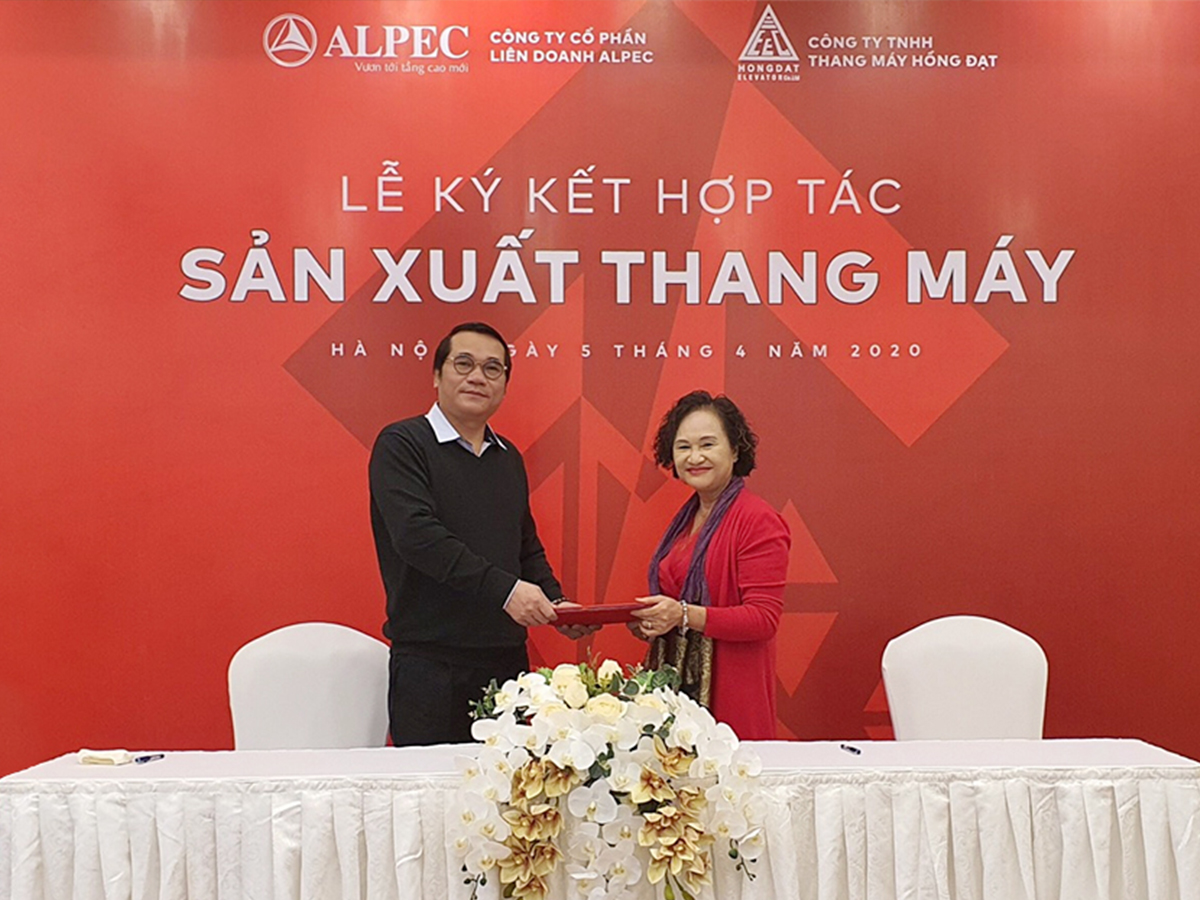 Read more about the article ALPEC KÝ KẾT HỢP TÁC SẢN XUẤT THANG MÁY HÀ NỘI VỚI CÔNG TY TNHH THANG MÁY HỒNG ĐẠT