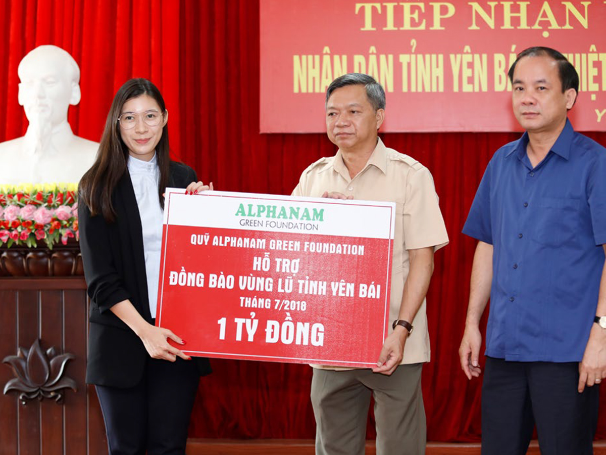 Read more about the article THEO CHÂN ALPHANAM GREEN FOUNDATION VÀO VÙNG LŨ DỮ