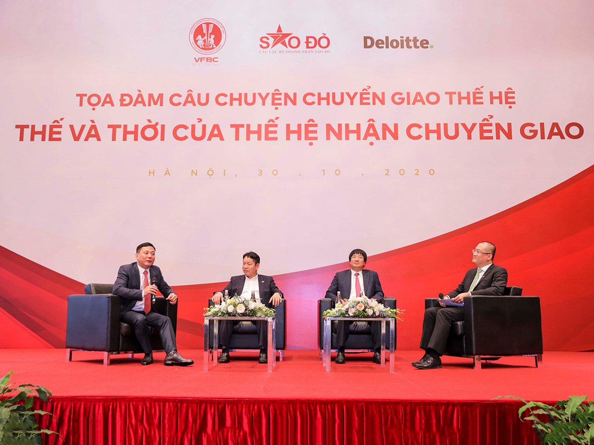 Read more about the article ĐỐI THOẠI CỦA HAI THẾ HỆ DOANH NHÂN TẠI TỌA ĐÀM “CÂU CHUYỆN CHUYỂN GIAO THẾ HỆ – THẾ VÀ THỜI CỦA THẾ HỆ NHẬN CHUYỂN GIAO”