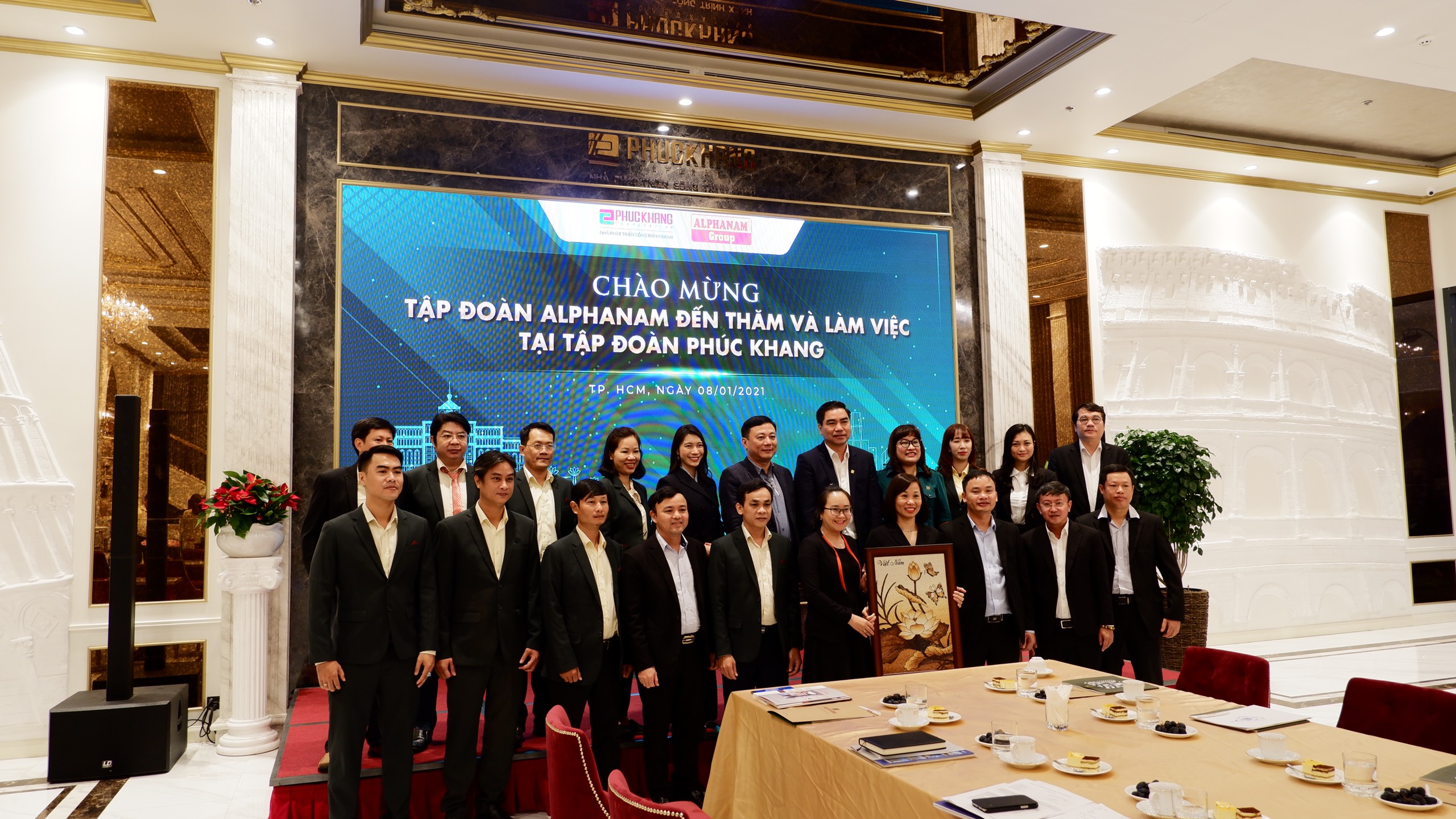 Read more about the article GẶP GỠ VÀ HỢP TÁC GIỮA ALPHANAM GROUP VÀ PHÚC KHANG CORPORATION