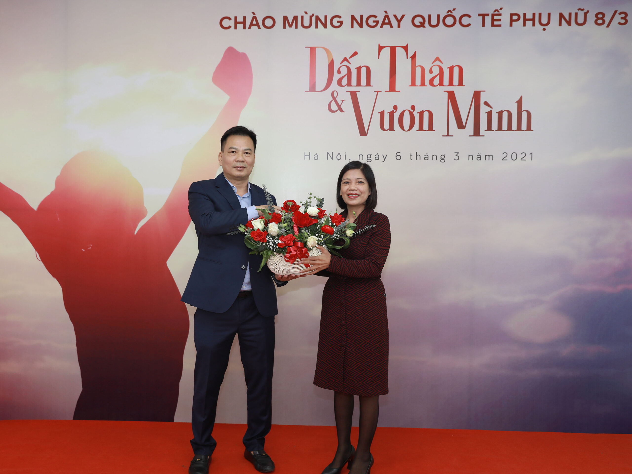 Read more about the article ĐẠI GIA ĐÌNH ALPHANAM TRÊN CẢ NƯỚC CÙNG TÔN VINH PHÁI ĐẸP