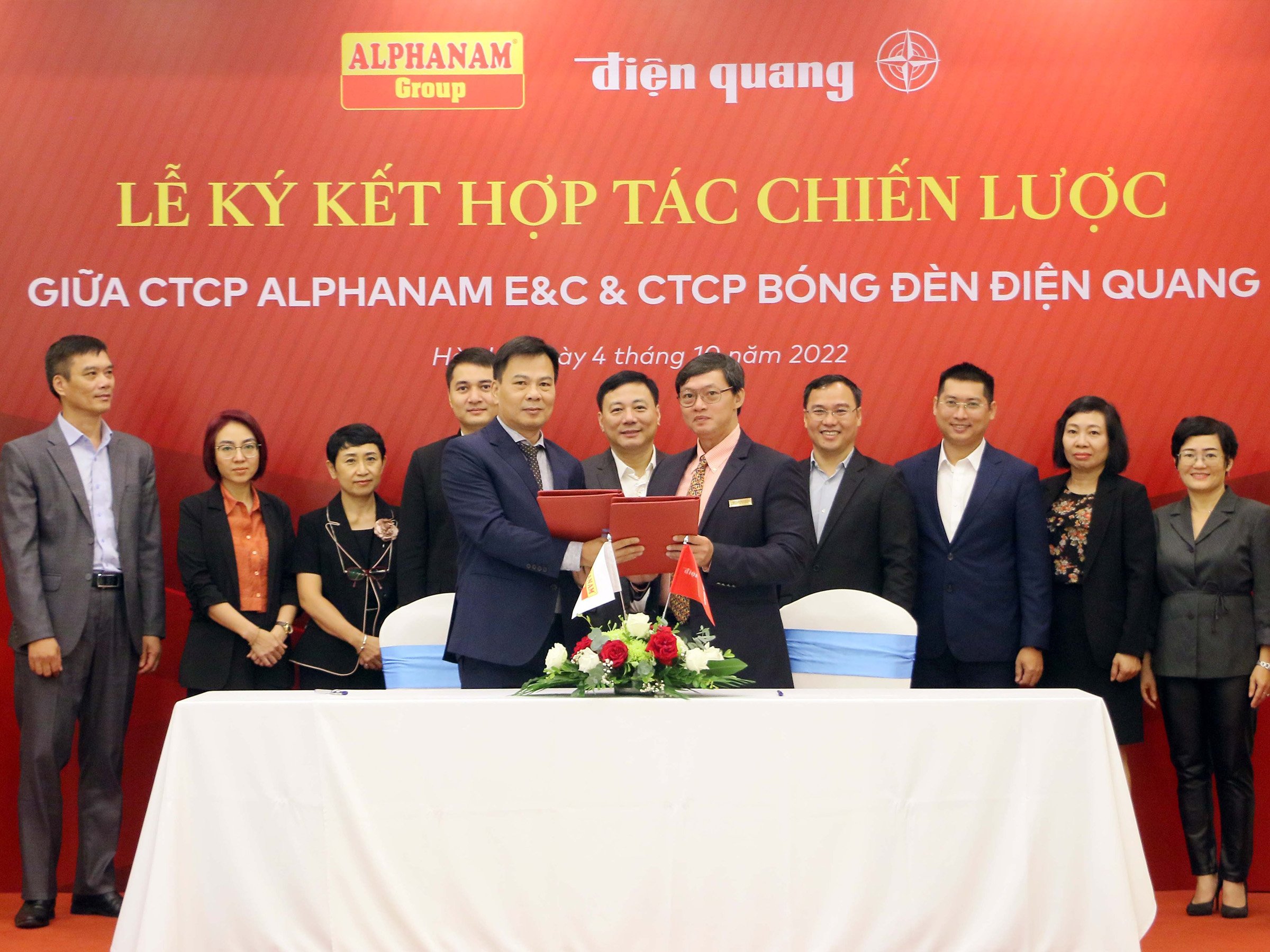 Read more about the article LỄ KÝ KẾT HỢP TÁC CHIẾN LƯỢC GIỮA CTCP ALPHANAM E&C VÀ CTCP BÓNG ĐÈN ĐIỆN QUANG